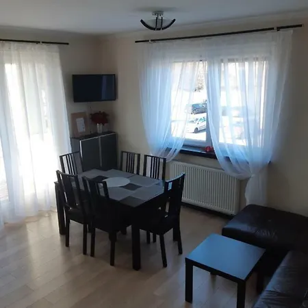 Luksusowy Apartament شقة
